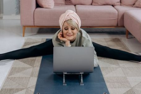 Home Flexibility - Free stock photo of active, active lifestyle, age